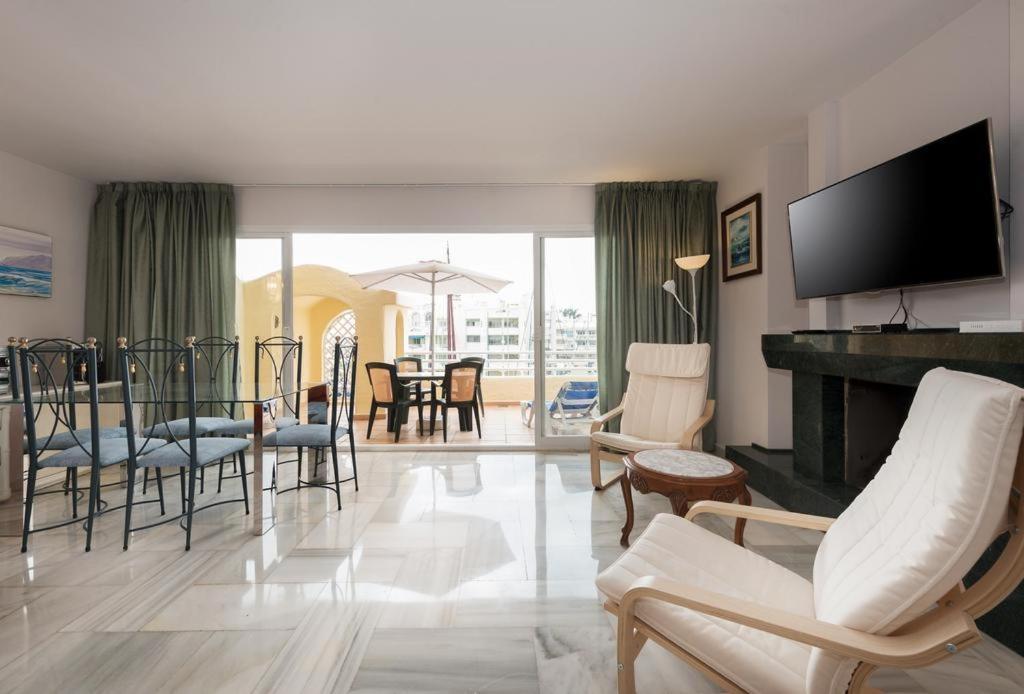 Apartamento En Puerto Marina B32 Benalmádena Exterior photo